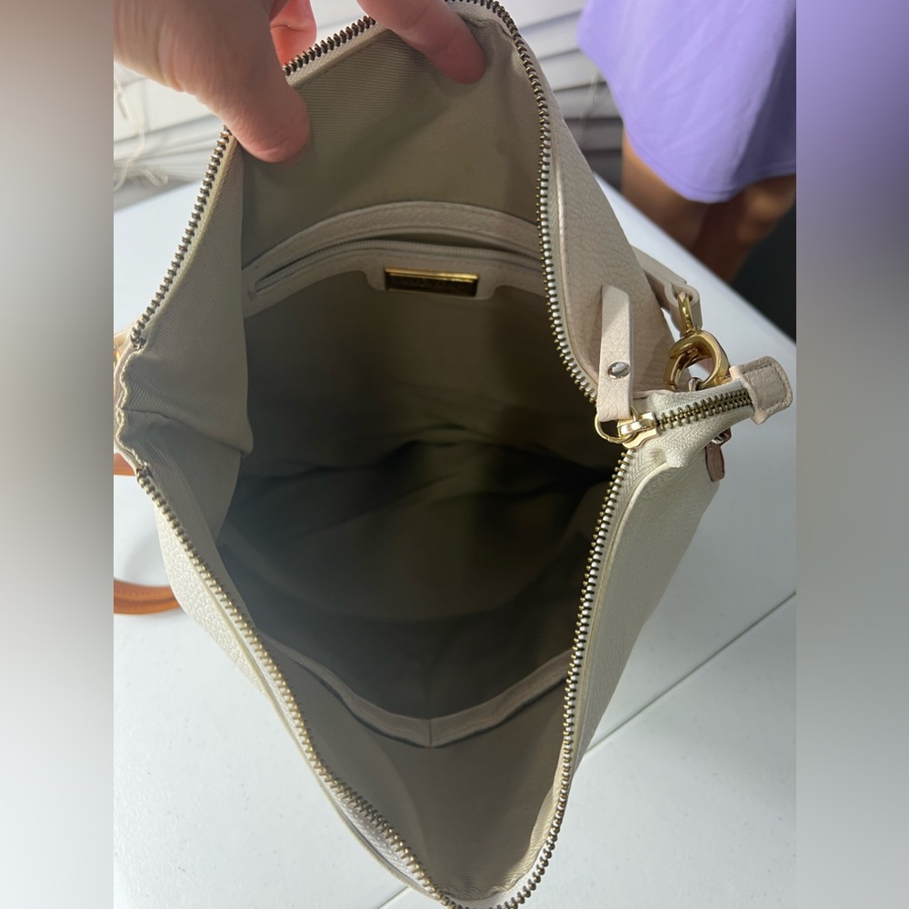 Valentina Italia Handbag - Picture 13 of 16